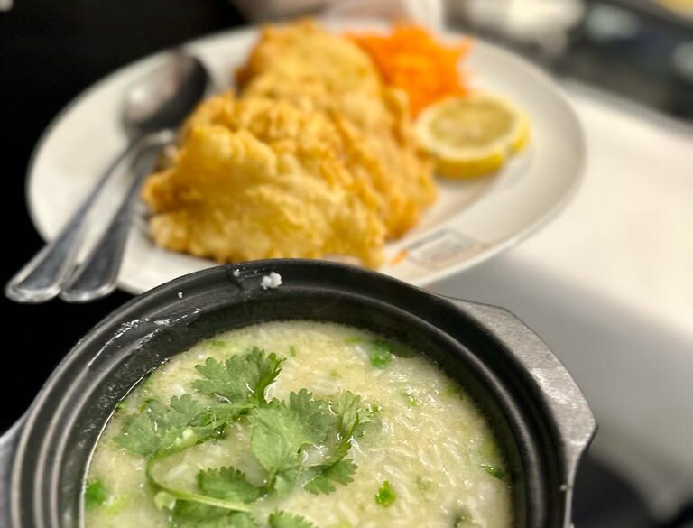 filetes com arroz de coentros