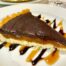 Tarte de chocolate e caramelo salgado